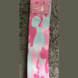 SUZIE B Resistance Band Pink Camouflage - Light